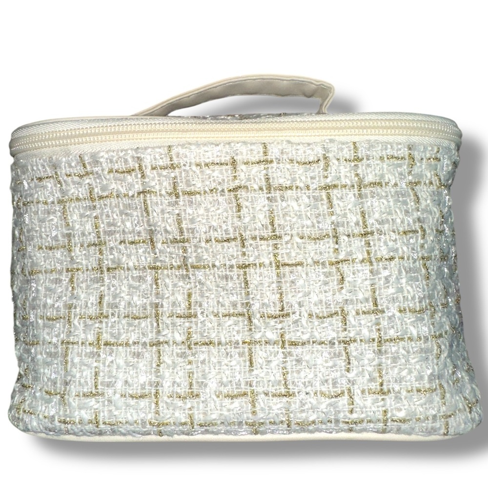 XL MYSTERY Beauty ITEMS + Makeup Bag GET 10 PIECES of GWP, Full & Sample Sizes